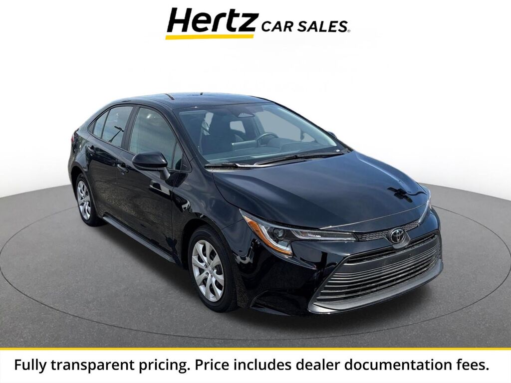 2025 Toyota Corolla LE — photo 1 of 13