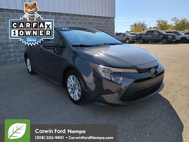 2023 Toyota Corolla LE — photo 1 of 13