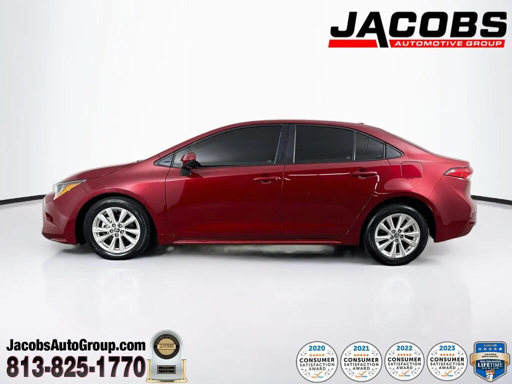 2023 Toyota Corolla LE — photo 1 of 13