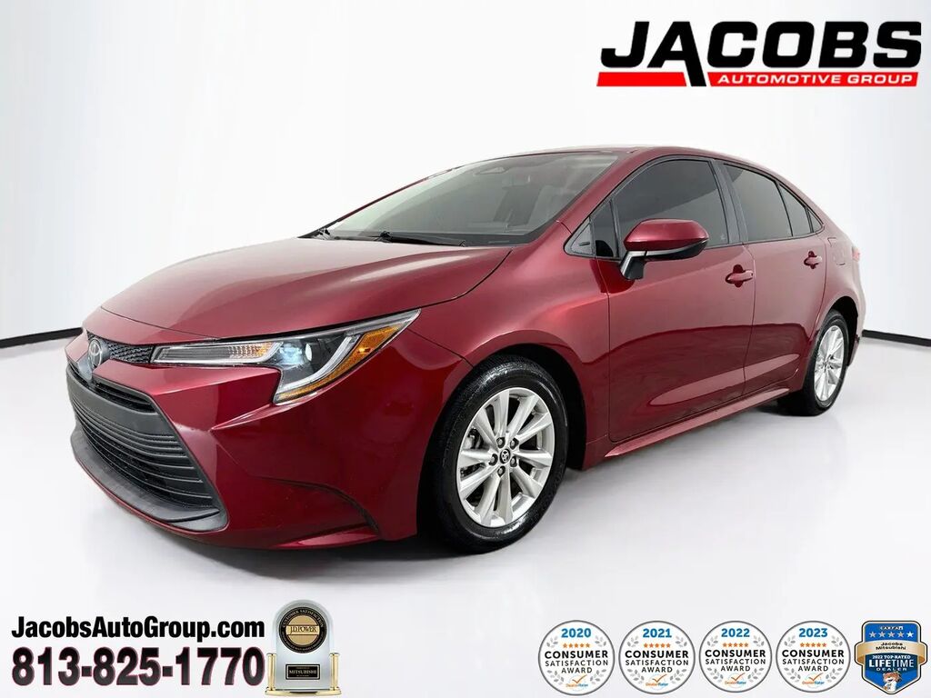 2023 Toyota Corolla LE — photo 1 of 13