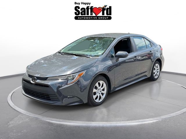 2024 Toyota Corolla LE — photo 1 of 13