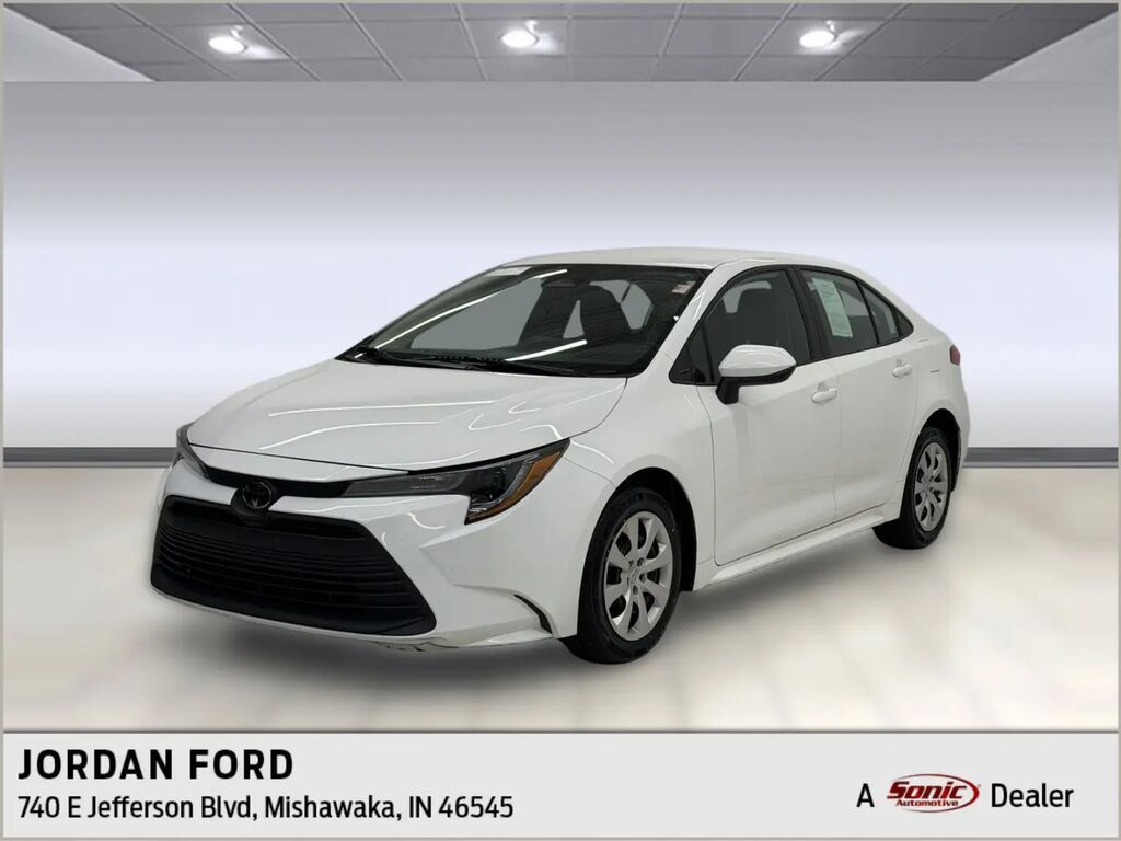 2024 Toyota Corolla LE — photo 1 of 13