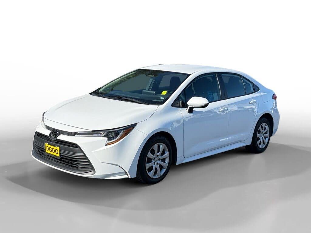 2024 Toyota Corolla LE — photo 1 of 1