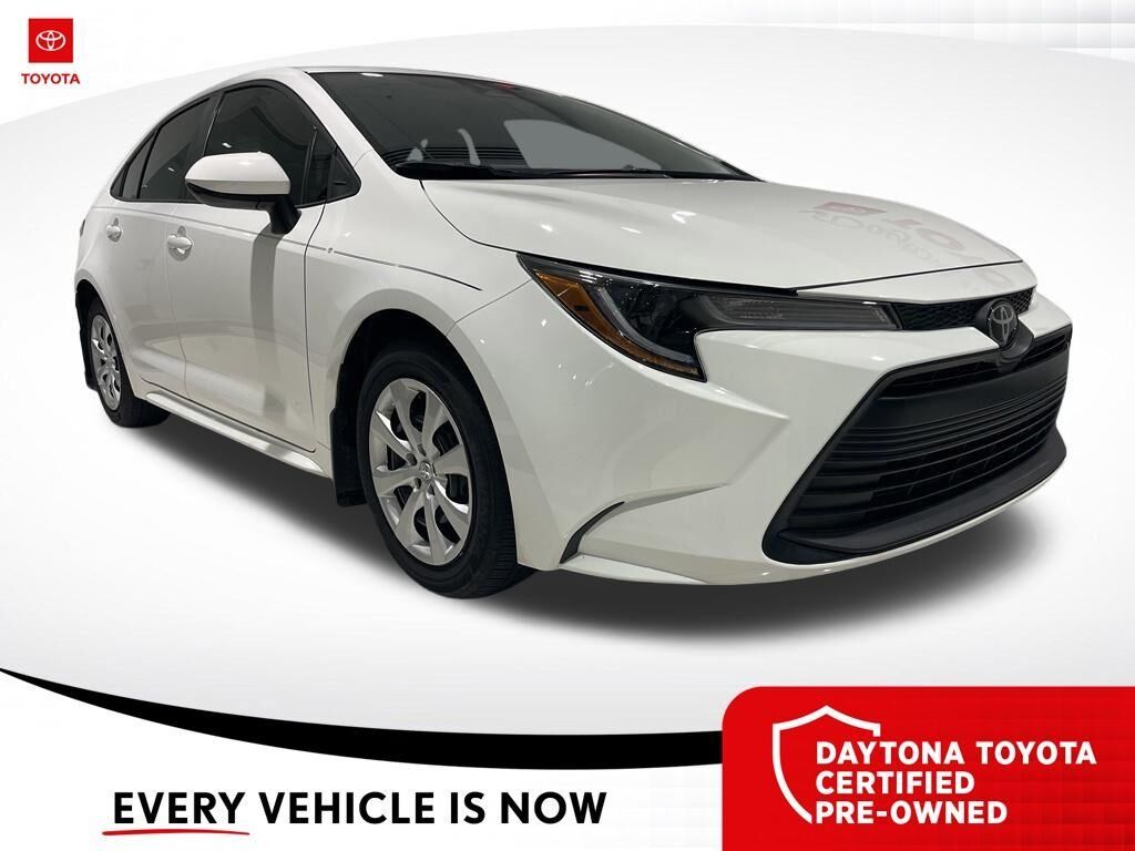 2025 Toyota Corolla LE — photo 1 of 12