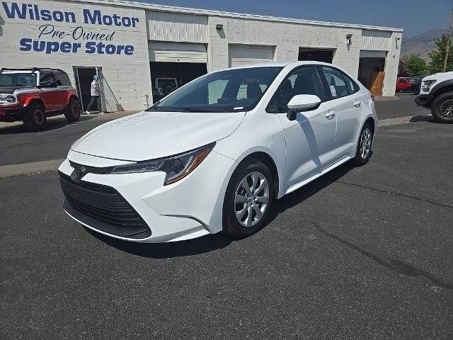2026 Toyota Corolla LE — photo 1 of 2