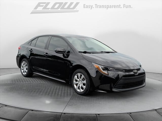 2024 Toyota Corolla LE — photo 1 of 33