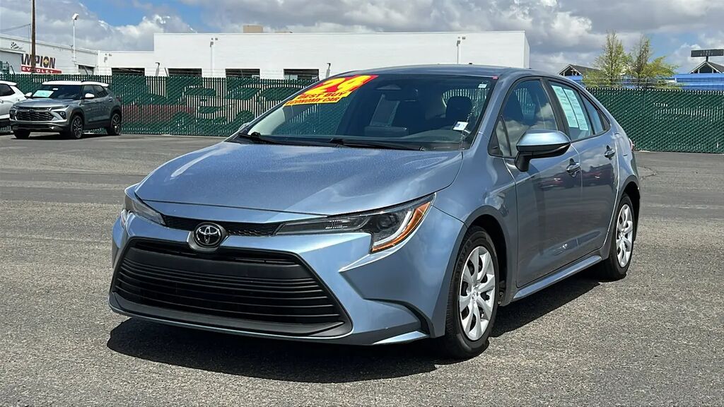 2024 Toyota Corolla LE — photo 1 of 13