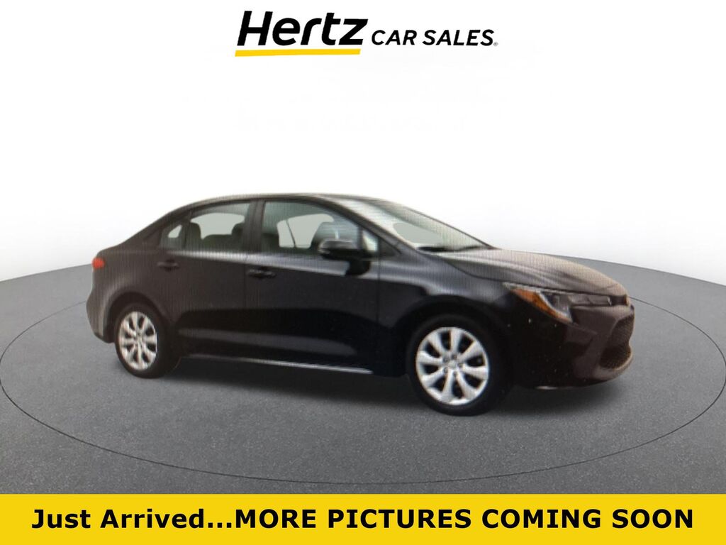 2025 Toyota Corolla LE — photo 1 of 18