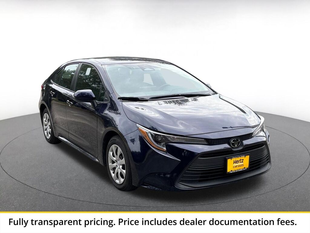 2025 Toyota Corolla LE — photo 1 of 13