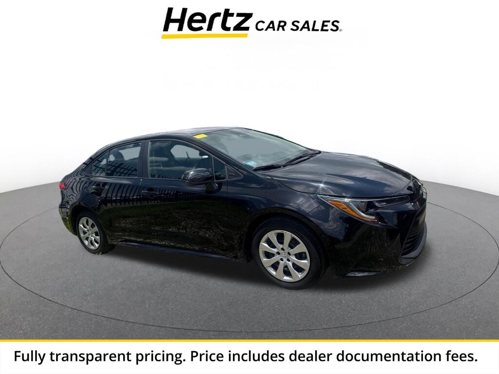 2025 Toyota Corolla LE — photo 1 of 13