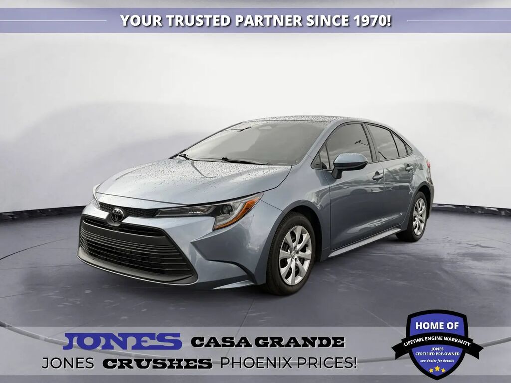 2025 Toyota Corolla LE — photo 1 of 13