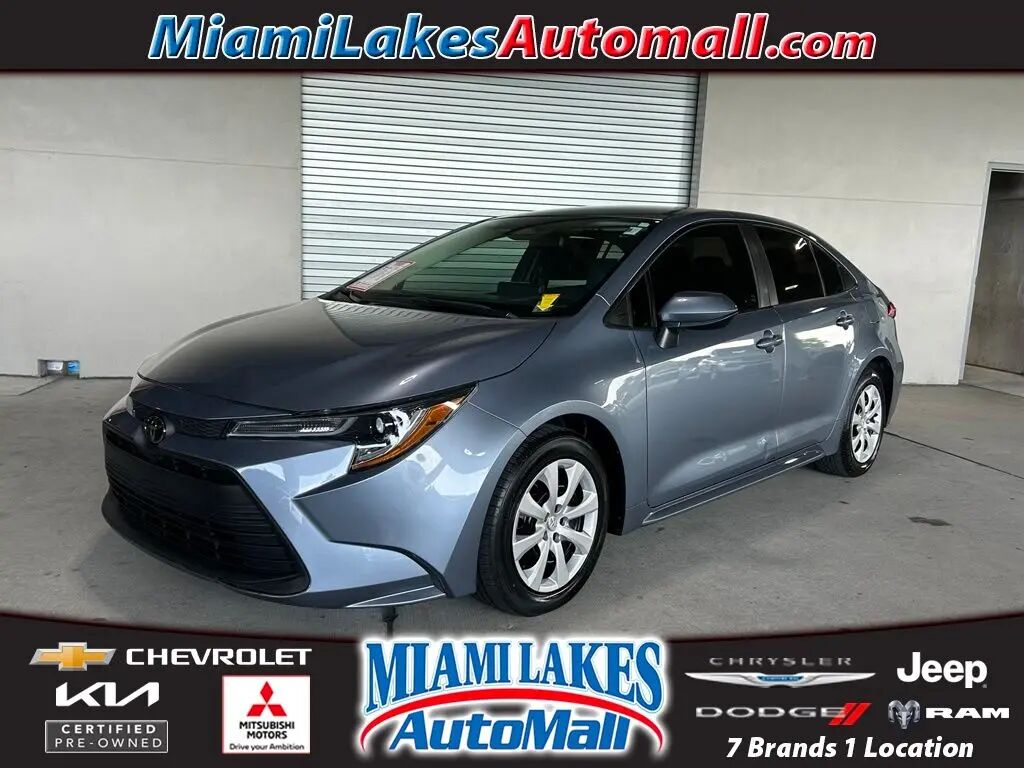 2024 Toyota Corolla LE — photo 1 of 13
