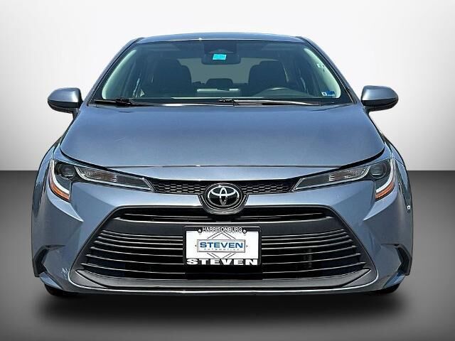 2024 Toyota Corolla LE — photo 1 of 41