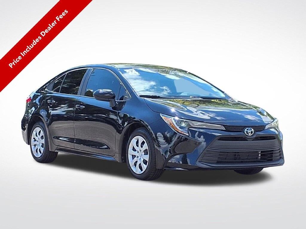 2024 Toyota Corolla LE — photo 1 of 13