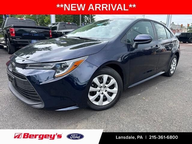 2024 Toyota Corolla LE — photo 1 of 10