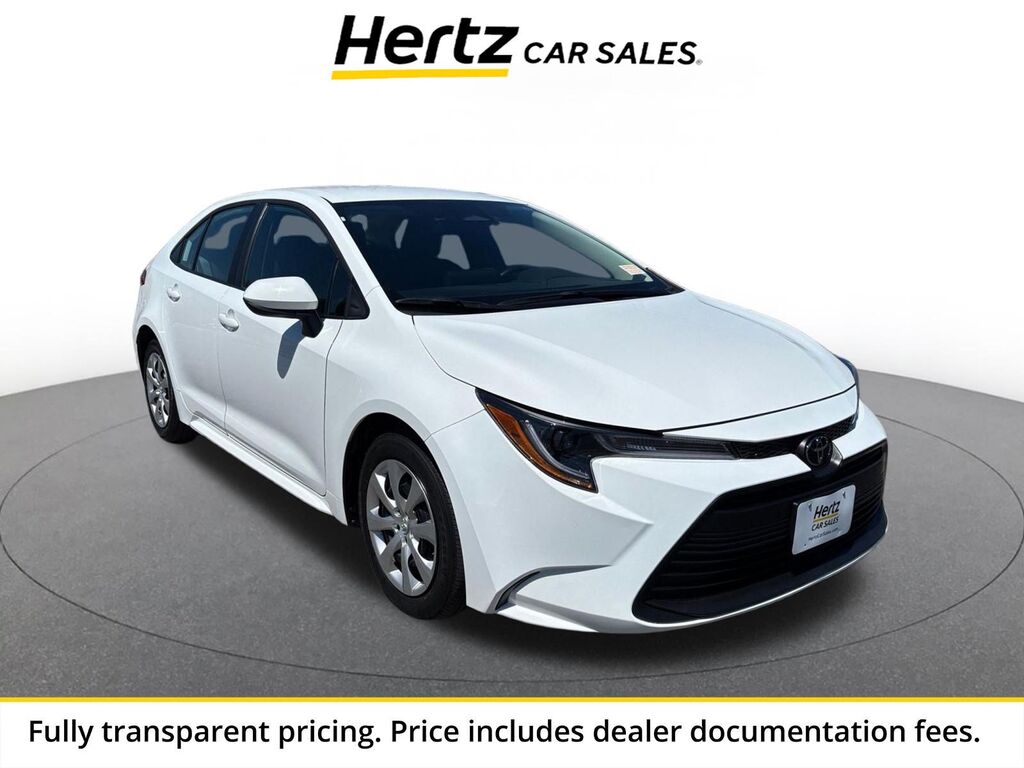 2025 Toyota Corolla LE — photo 1 of 13