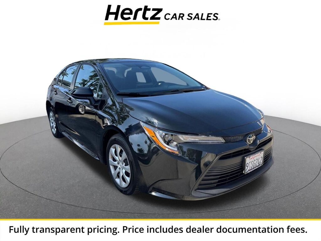 2025 Toyota Corolla LE — photo 1 of 13