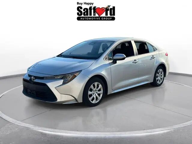 2025 Toyota Corolla LE — photo 1 of 13