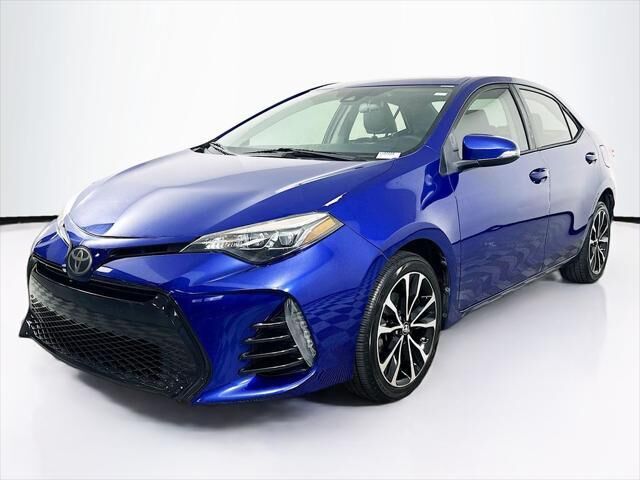 2018 Toyota Corolla SE — photo 1 of 13