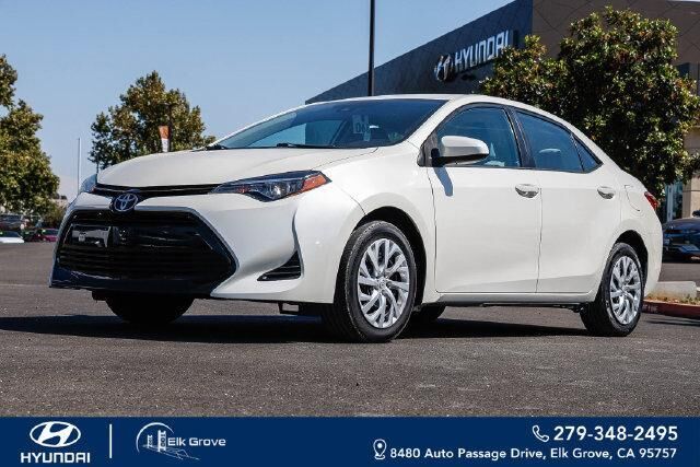2017 Toyota Corolla LE — photo 1 of 13