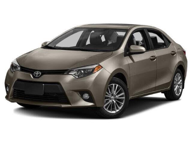 2015 Toyota Corolla S — photo 1 of 2