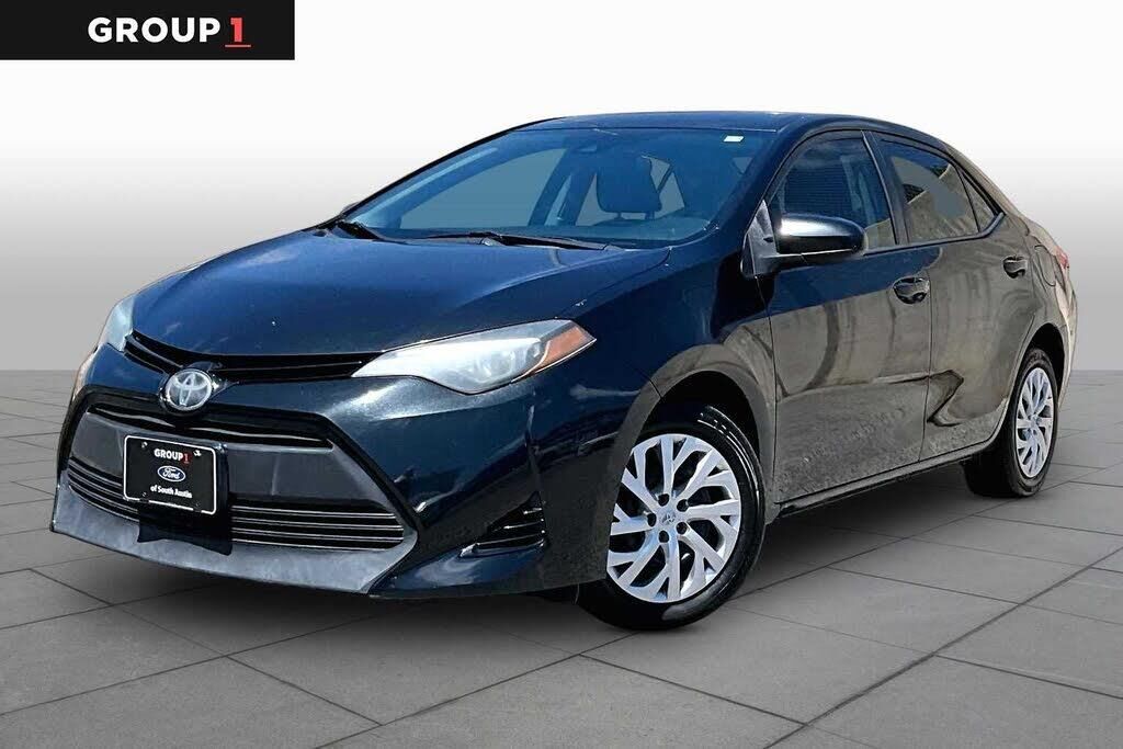 2018 Toyota Corolla LE — photo 1 of 1