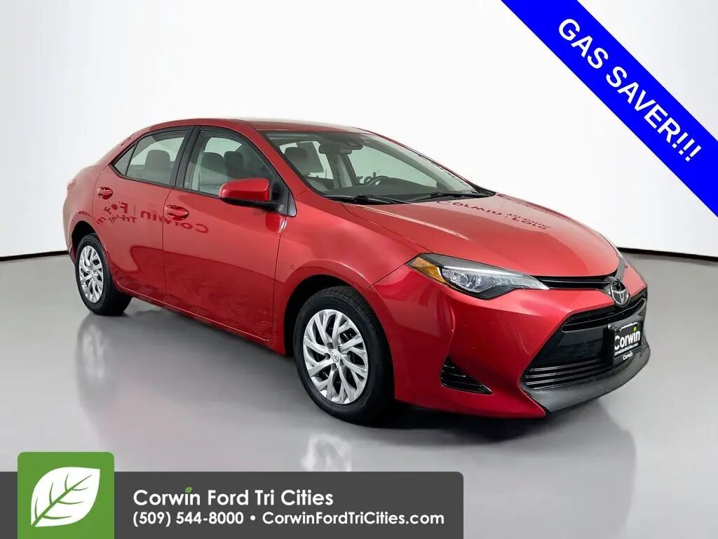 2017 Toyota Corolla LE — photo 1 of 13