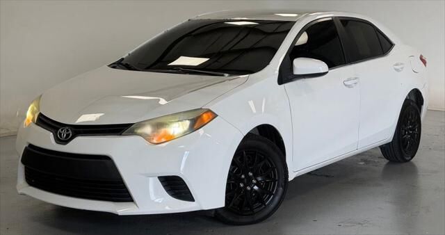 2014 Toyota Corolla LE — photo 1 of 13
