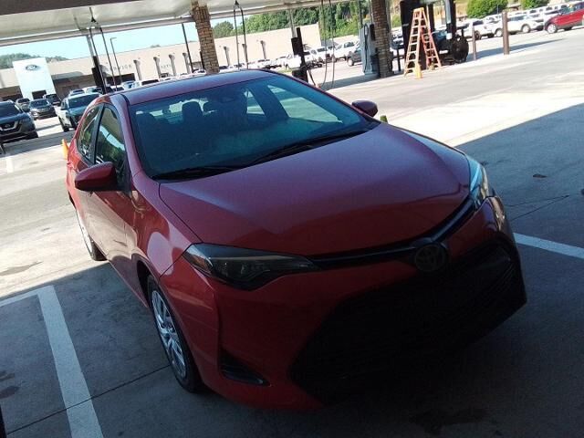 2019 Toyota Corolla L — photo 1 of 7