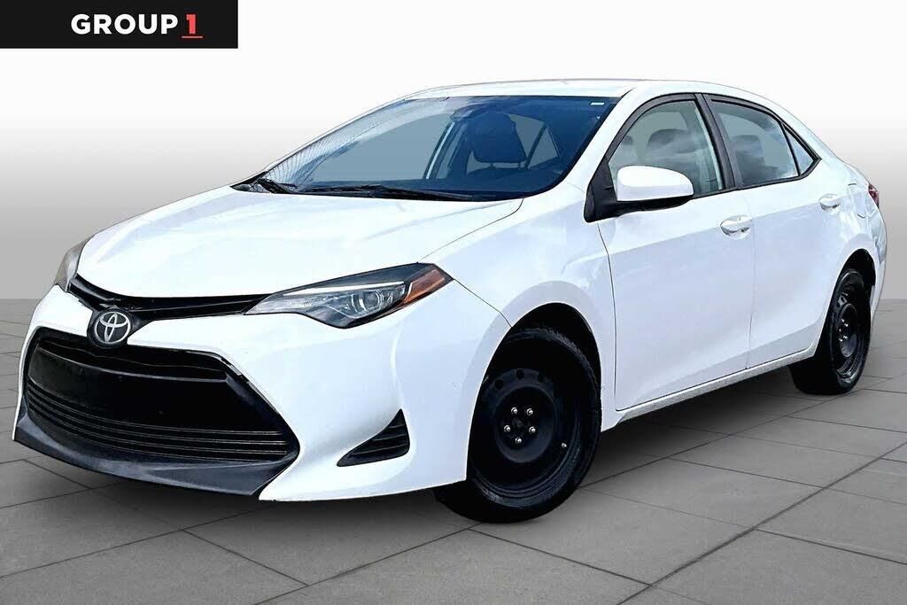 2019 Toyota Corolla SE — photo 1 of 1