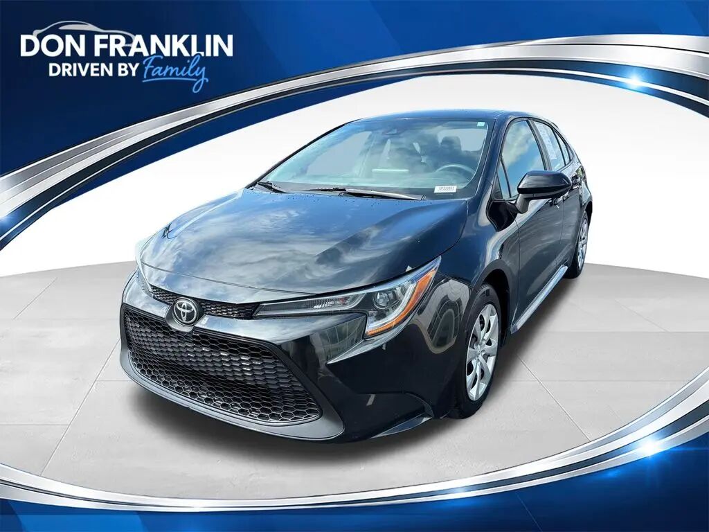 2022 Toyota Corolla LE — photo 1 of 15