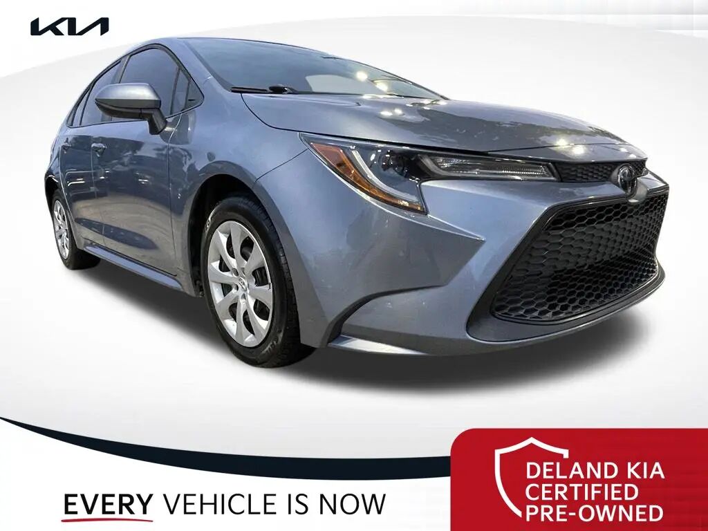 2022 Toyota Corolla LE — photo 1 of 13