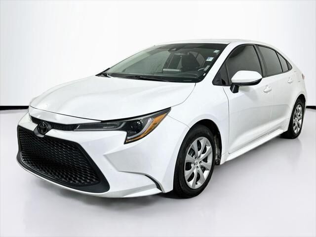 2022 Toyota Corolla LE — photo 1 of 1
