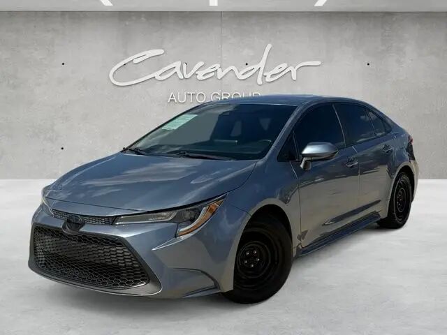 2022 Toyota Corolla LE — photo 1 of 13