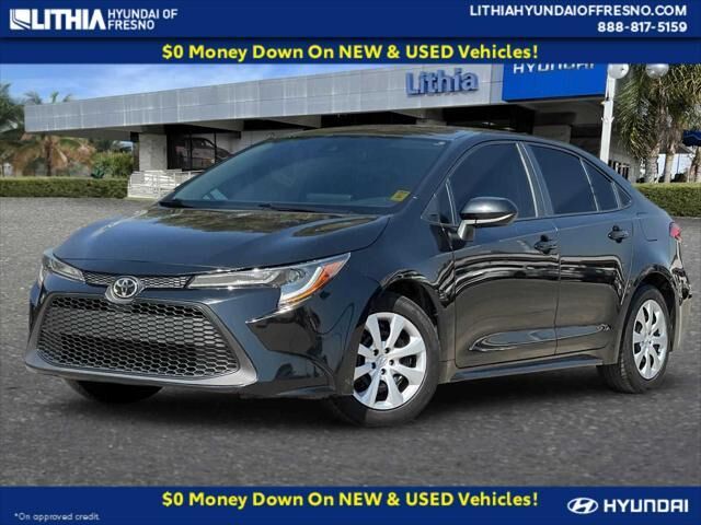 2022 Toyota Corolla LE — photo 1 of 13