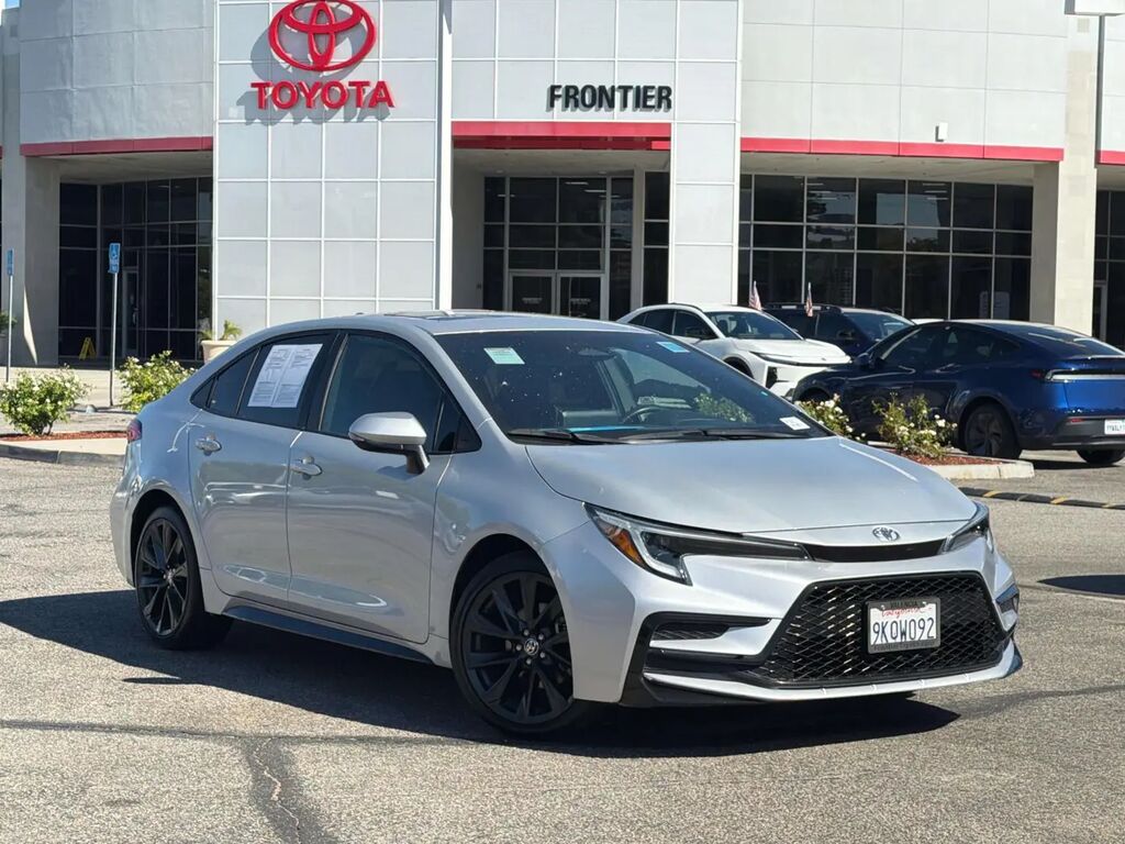 2024 Toyota Corolla SE — photo 1 of 13