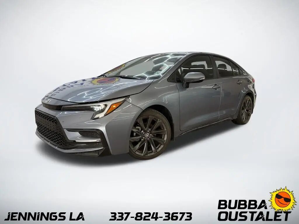 2026 Toyota Corolla SE — photo 1 of 13
