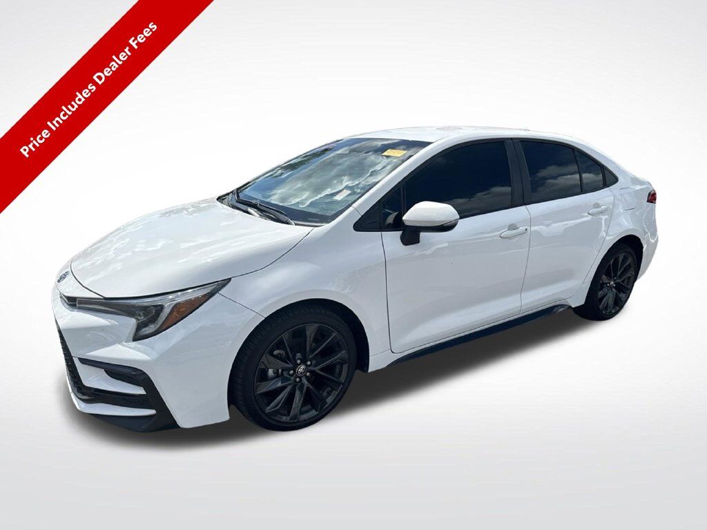 2025 Toyota Corolla SE — photo 1 of 13