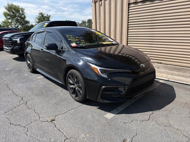 2025 Toyota Corolla SE — photo 1 of 4