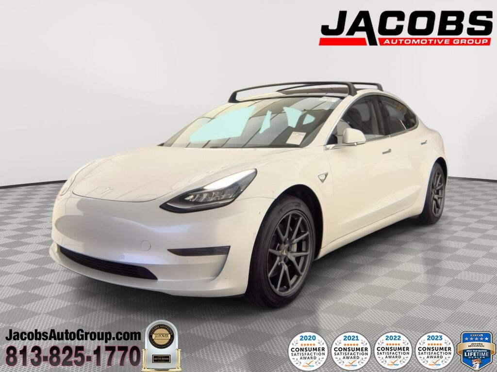2019 Tesla Model 3 Standard Range Plus — photo 1 of 10