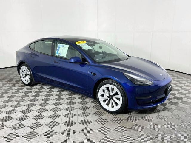 2023 Tesla Model 3 Base — photo 1 of 4