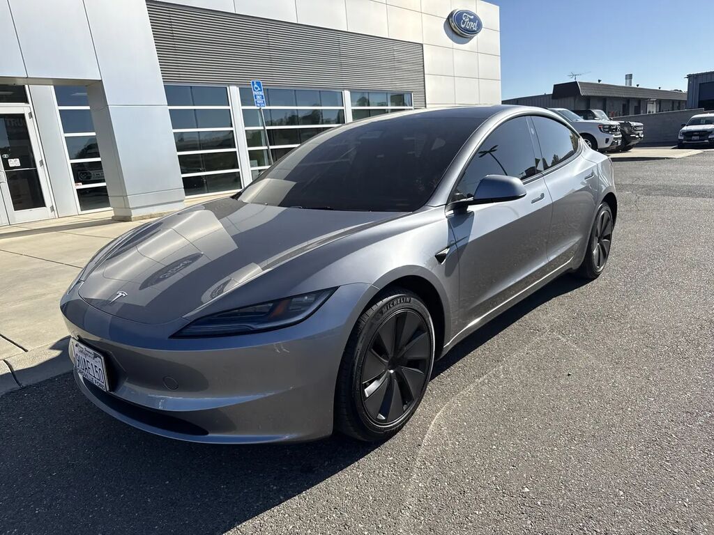 2025 Tesla Model 3 Long Range — photo 1 of 13