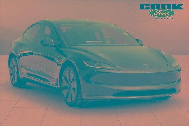 2025 Tesla Model 3 Long Range — photo 1 of 26