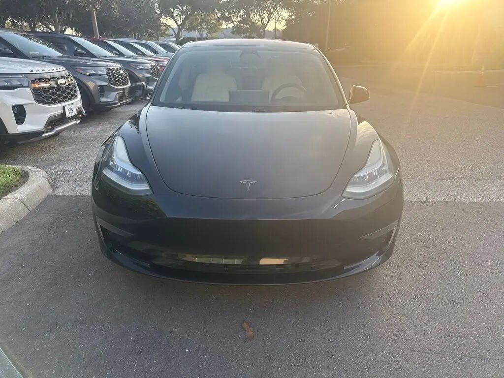 2018 Tesla Model 3 Mid Range — photo 1 of 6