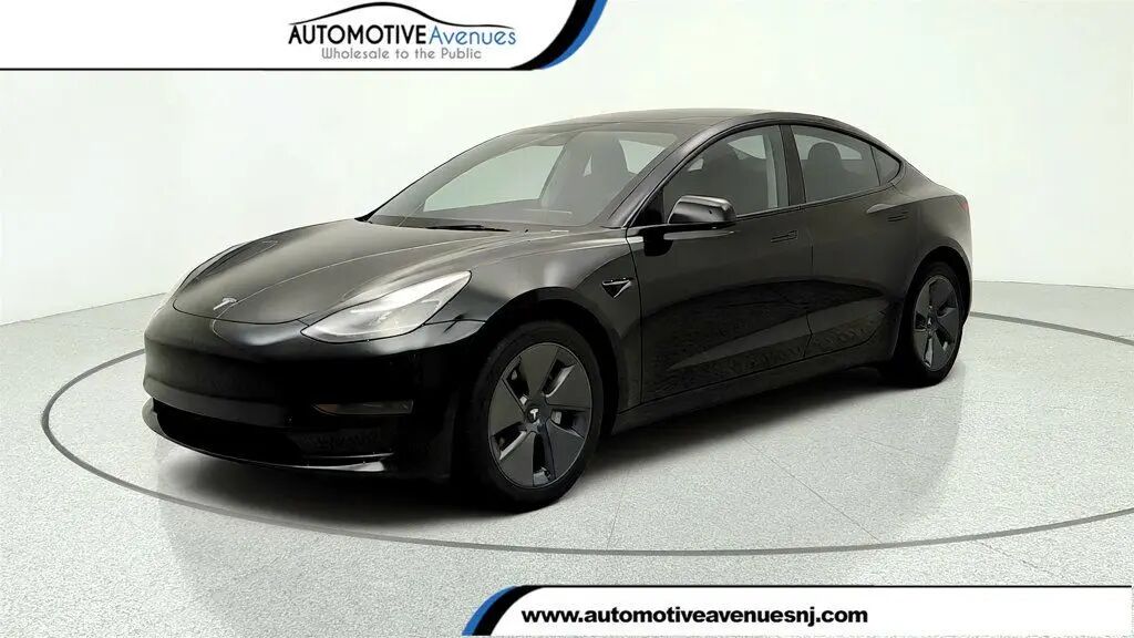2023 Tesla Model 3 Base — photo 1 of 1