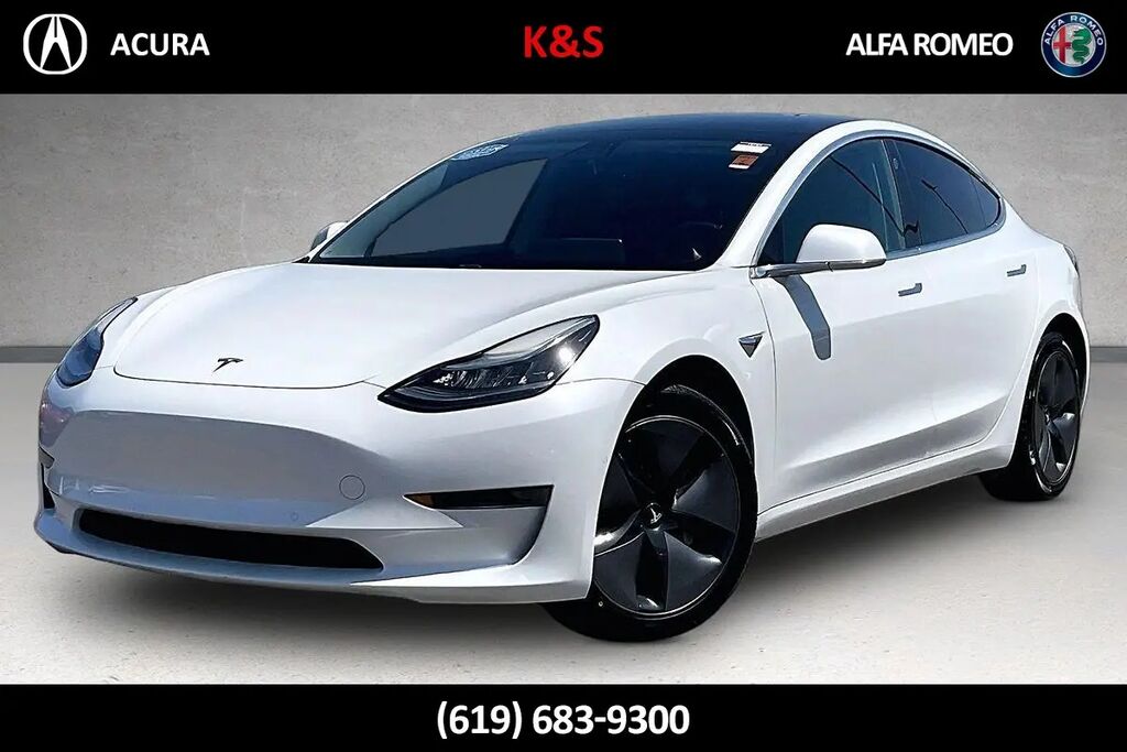 2020 Tesla Model 3 Standard Range — photo 1 of 13