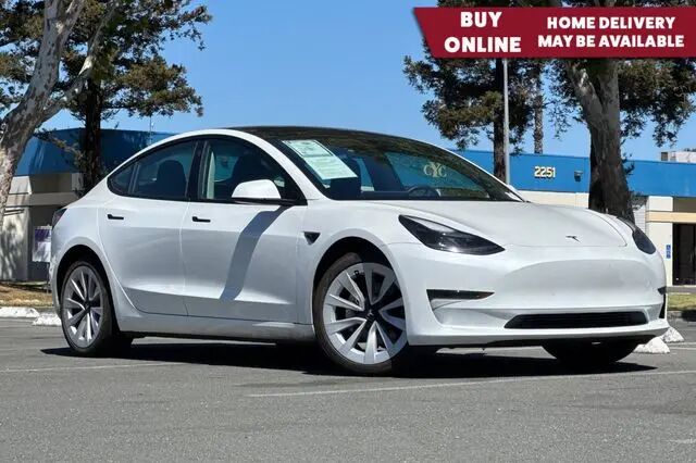 2023 Tesla Model 3 Base — photo 1 of 1
