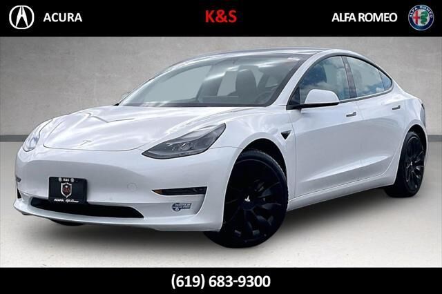 2021 Tesla Model 3 Standard Range Plus — photo 1 of 13