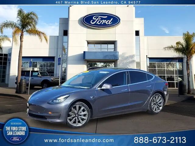 2019 Tesla Model 3 Standard Range Plus — photo 1 of 13