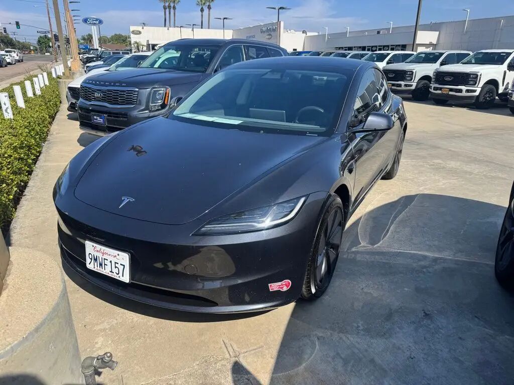 2024 Tesla Model 3 Base — photo 1 of 1